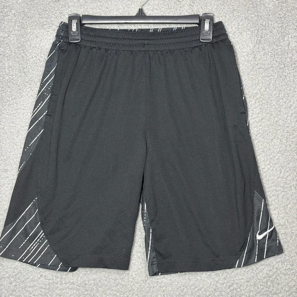 Nike Boys XL Dri-FIT Basketball Shorts Black White Striped Athletic Gym 1663